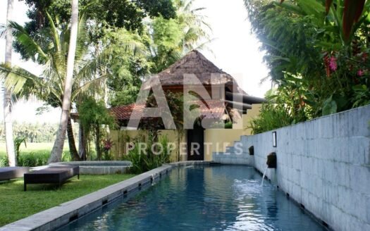 Sunset-Facing Eco Villa in Peaceful Community