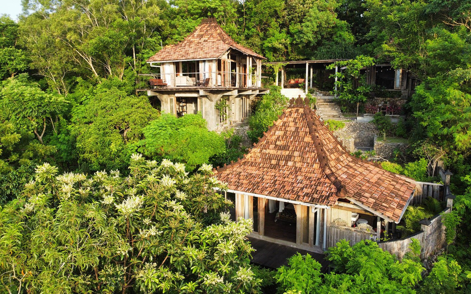 Tropical Wooden Home in Nusa Ceningan