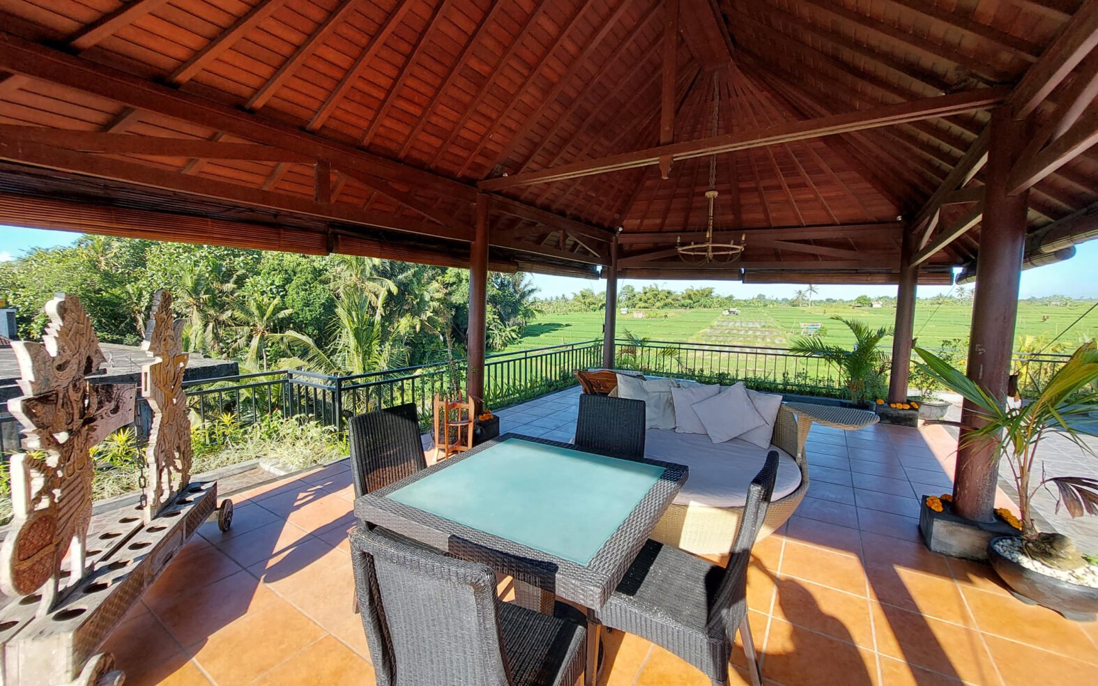 Balinese Villa With Stunning Views in Abiansemal