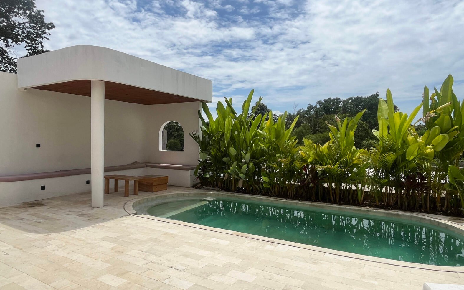 Modern Tropical Villa with Rooftop Terrace & Private Pool