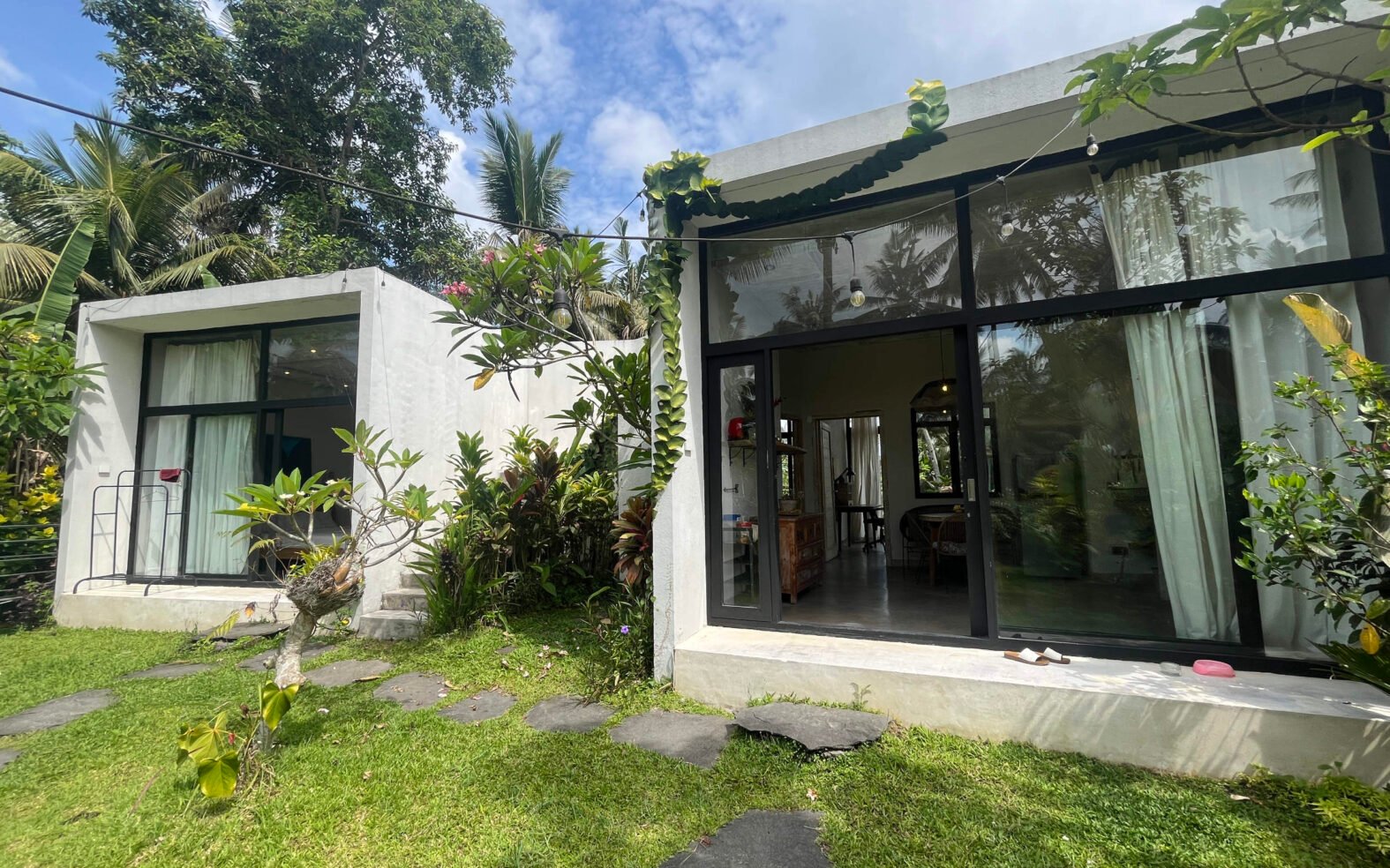 Designer 2 Bedroom Villa in Sanggingan Ubud