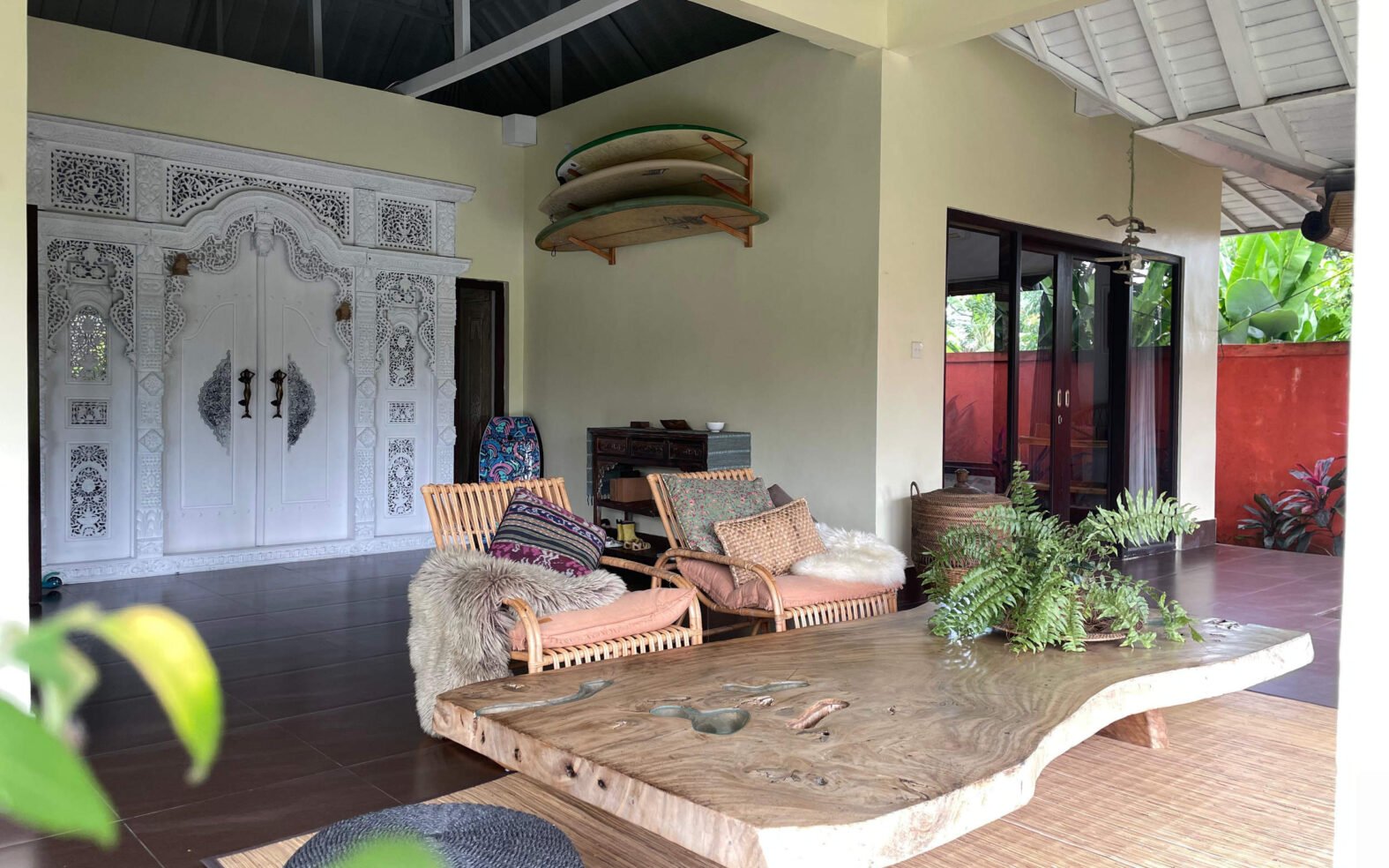 Spacious 2/3 Beds + Office with Jungle Views