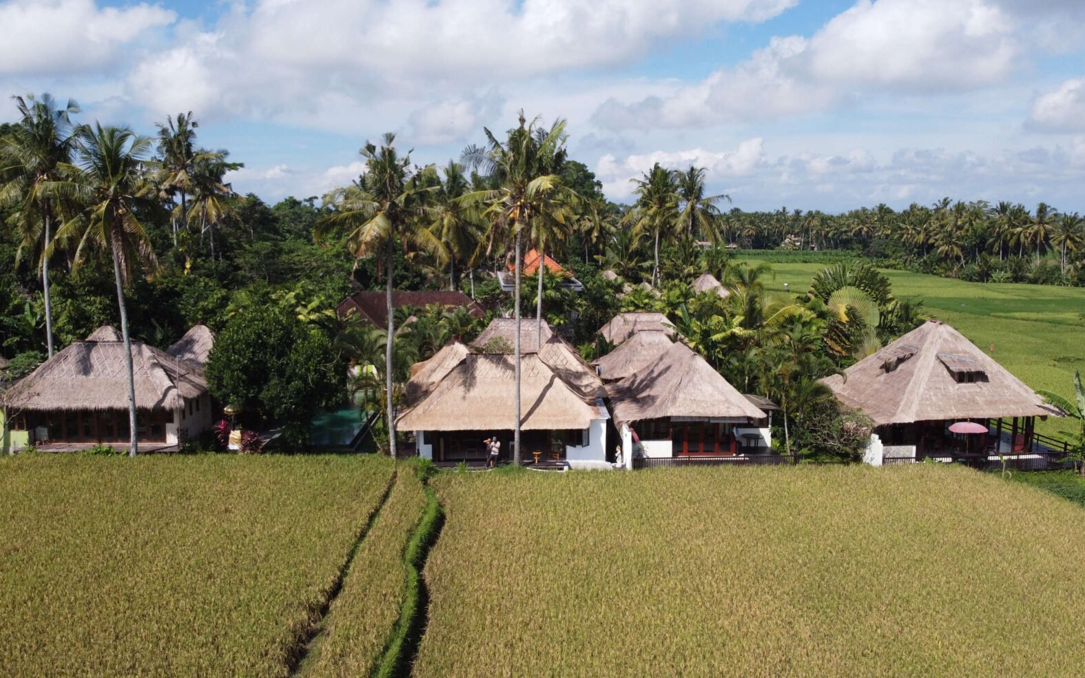 2-Bedroom Villa with Sunrise Views in Eco Community