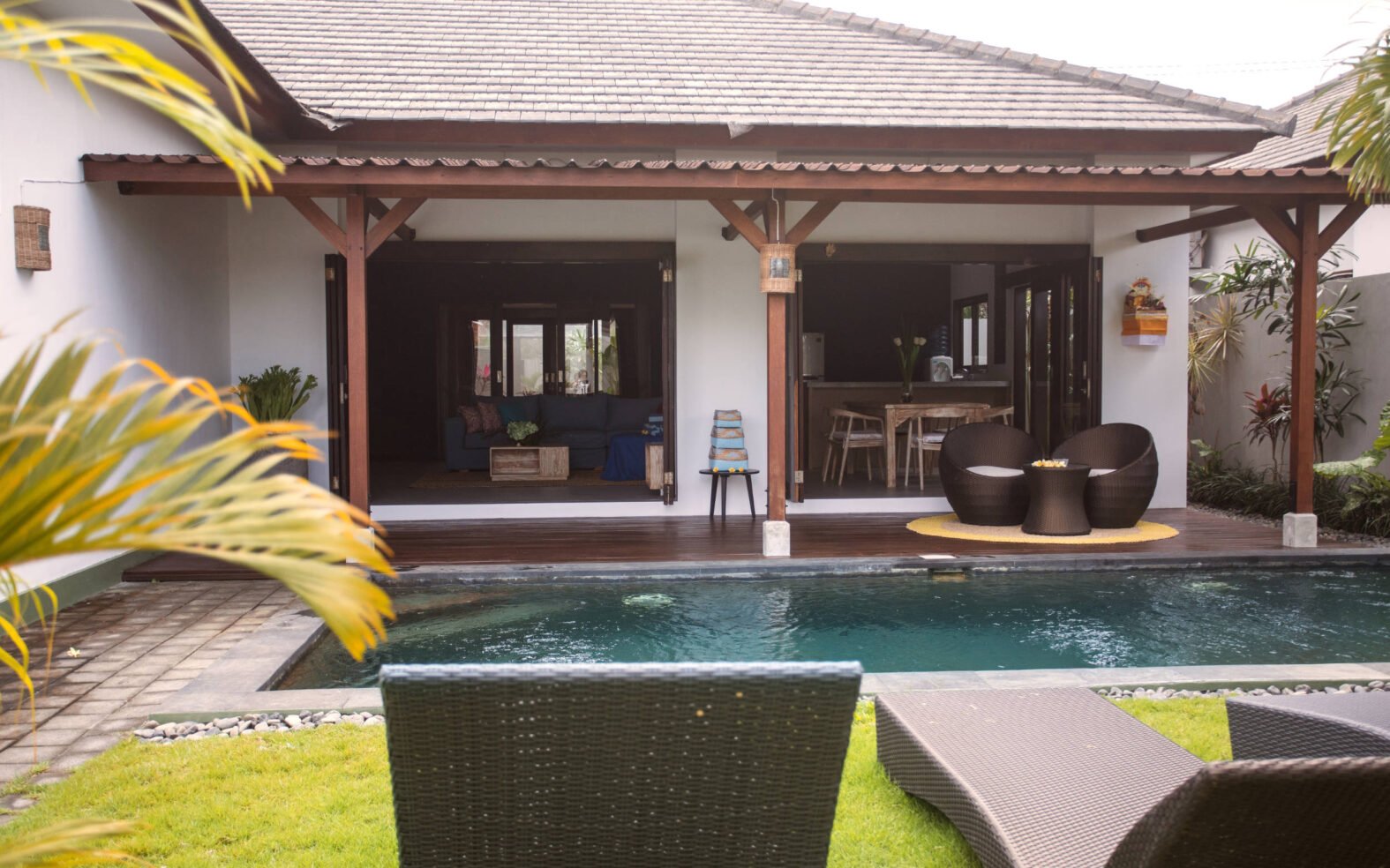 3-Bedroom Traditional Tropical Villa with Private Pool