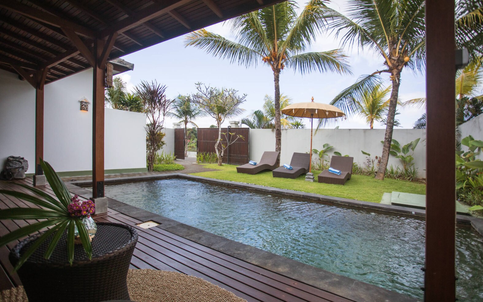3-Bedroom Traditional Tropical Villa with Private Pool
