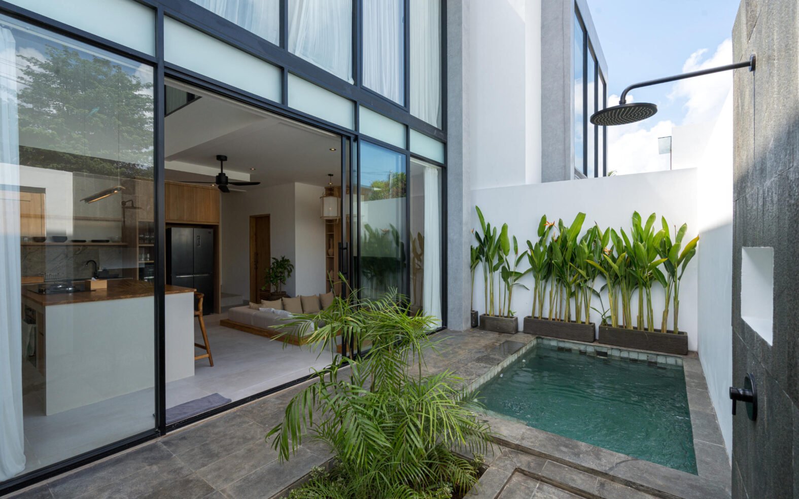 1 Bedroom Villa in Uluwatu Walking Distance to The Istana