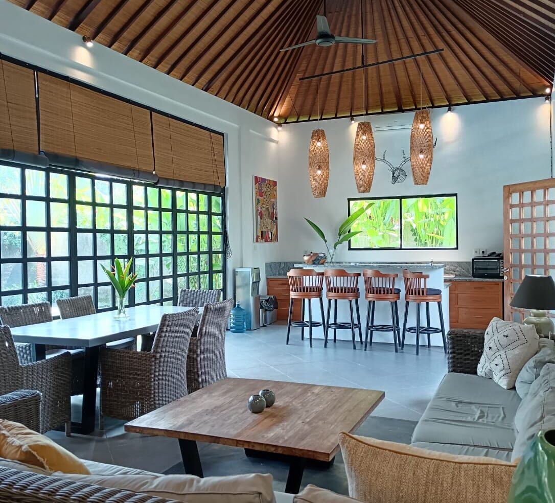 Contemporary 3-Bedroom Villa in Prime Penestanan Location