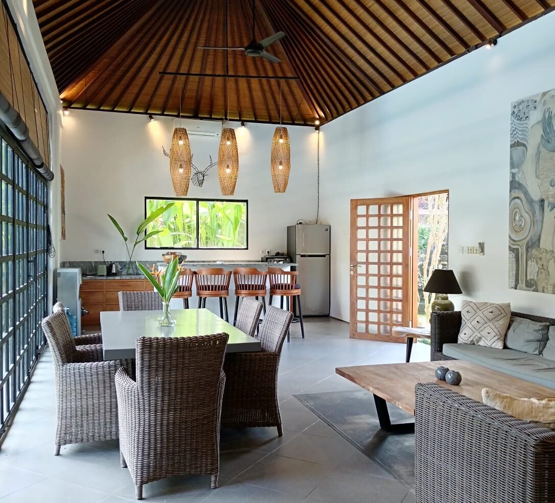 Contemporary 3-Bedroom Villa in Prime Penestanan Location